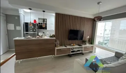 Excelente  apartamento reformado com alto padrão de acabamento em área nobre do Morumbi.