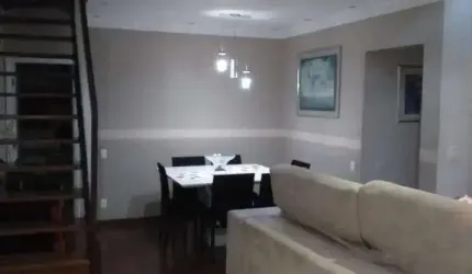 Apartamento com 4 Quartos à Venda, 240 m² por R$ 2.099.990,00