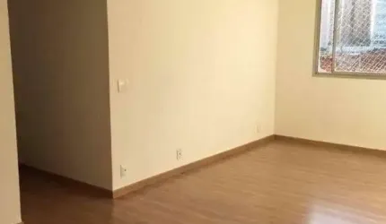 Apartamento com ótima localização a 10 minutos da estação do metro Ana Rosa com 3 dormitórios sendo 1 suite com fácil acesso a Comércios e Avenidas.