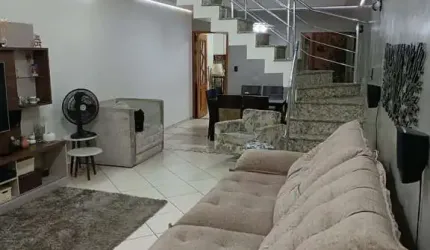 Casa com 03 quartos na Vila Ema 190m²