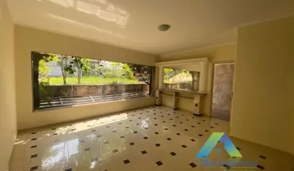 Sobrado reformado à venda com 4 dormitórios e 2 vagas no Bosque da Saúde/Sp, ao lado do Shopping Plaza Sul!