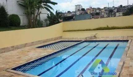 Casa com 3 dormitórios e 4 vagas em Condomínio fechado da Vila das Mercês/SP!