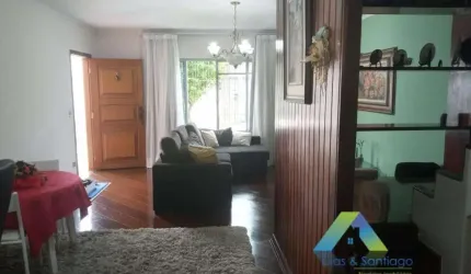 Sobrado com 3 Quartos e 4 banheiros à Venda, 170 m² por R$ 669.900