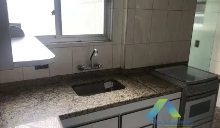 Apartamento 96 metros, a 5 minutos da estação do metro Saúde com 4 dormitórios, 3 banheiros facil macesso a comercios e principais avenidas excelente