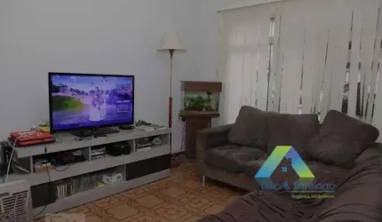 Casa com 2 dormitórios, quintal com churrasqueira, 150 m² ótimo preço e localização!