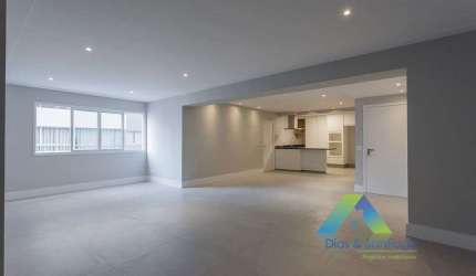 Apartamento localizado a 9 minutos do pq. Ibirapuera a pé