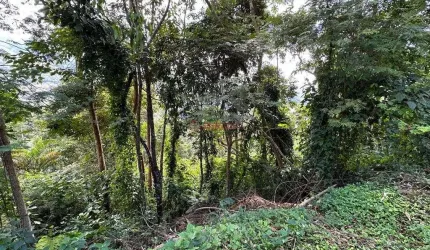Terreno com 673 m² em condomínio em Quebra Frascos - Teresópolis/RJ.