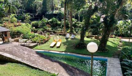 Casa em estilo sítio com 8 mil m² na Cascata dos Amores - Teresópolis/RJ.