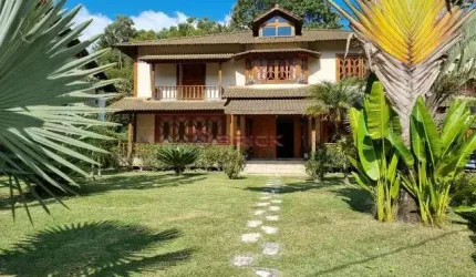 Casa com 4 suítes em condomínio em Quebra Frascos -Teresópolis/RJ.