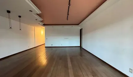 Apartamento com 3 quartos sendo 1 suíte, 180 m² na Várzea - Teresópolis/RJ.