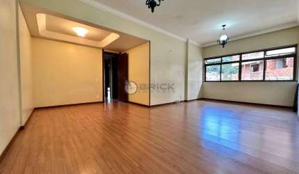 Apartamento à venda com 3 quartos sendo 1 suíte, 104 m² no Alto Teresópolis/RJ.