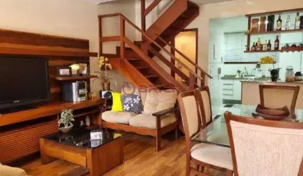 Casa à venda com 3 suítes em condomínio na Pimenteiras - Teresópolis/RJ.