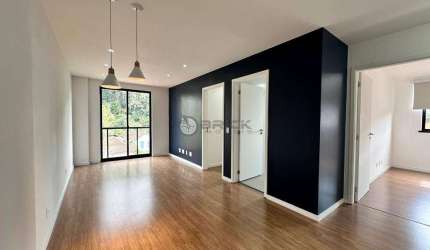 Apartamento à venda com 2 quartos sendo 1 suíte, 63 m² no Alto - Teresópolis/RJ.