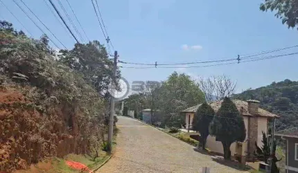 Terreno para venda com 322 m² dentro de condomínio em Albuquerque - Teresópolis/RJ.