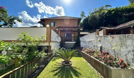 Casa à venda com 3 quartos, 148.85 m² em Araras  - Teresópolis/RJ.