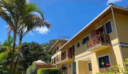 Casa em condomínio com 5 suítes, 1.900 m² de terreno em Albuquerque - Teresópolis/RJ.