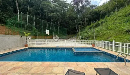 Casa com 2 quartos em condomínio na Tijuca - Teresópolis/RJ.
