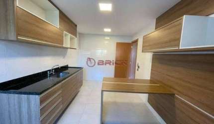 Apartamento de 90 m² com 2 quartos sendo 1 suíte no Alto, Teresópolis/RJ.