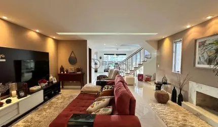 Casa com 4 quartos sendo 2 suítes, 325 m² em condomínio na Tijuca - Teresópolis/RJ