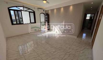Apartamento com 2 quartos à venda na Rua das Camélias, Vila Valqueire, Rio de Janeiro, 80 m2 por R$ 360.000