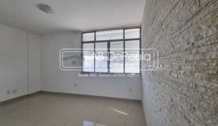 Apartamento com 2 quartos à venda na Rua Olímpio de Castro, Jardim Sulacap, Rio de Janeiro, 58 m2 por R$ 235.000