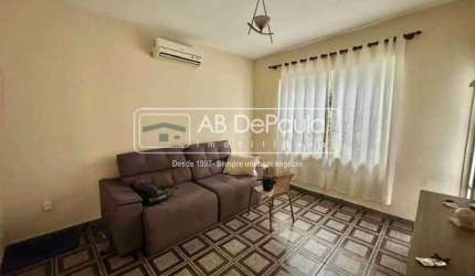 Casa com 2 quartos à venda na Rua Adão José de Paula, Magalhães Bastos, Rio de Janeiro, 144 m2 por R$ 320.000