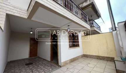 Casa com 3 quartos à venda na Rua Modestino Kanto, Jardim Sulacap, Rio de Janeiro, 106 m2 por R$ 445.000