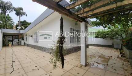 Casa com 3 quartos à venda na Rua Evaristo de Morais, Vila Valqueire, Rio de Janeiro, 210 m2 por R$ 949.000