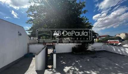 Casa com 3 quartos à venda na Rua Euzebio de Almeida, Jardim Sulacap, Rio de Janeiro, 155 m2 por R$ 480.000