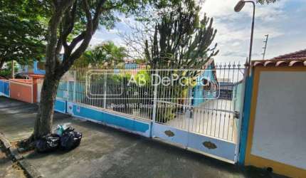 Casa com 3 quartos à venda na Rua Teófilo Guimarães, Jardim Sulacap, Rio de Janeiro, 168 m2 por R$ 900.000