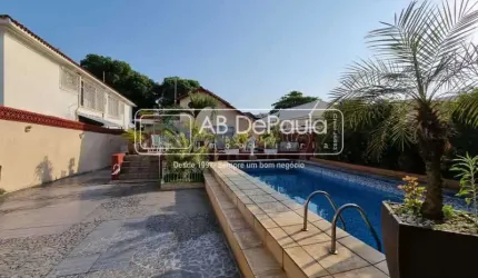 Casa com 4 quartos à venda na Rua Potirendaba, Vila Valqueire, Rio de Janeiro, 276 m2 por R$ 870.000