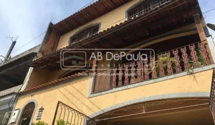 Casa com 4 quartos à venda na Rua Lótus, Realengo, Rio de Janeiro, 189 m2 por R$ 430.000