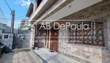 Casa com 4 quartos à venda na Rua Pomerania, Bento Ribeiro, Rio de Janeiro, 173 m2 por R$ 680.000