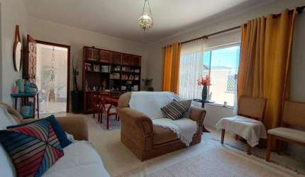 Casa em Bairro à venda, 4 quartos, 1 suíte, 3 vagas, Vila Suíça - Indaiatuba/SP