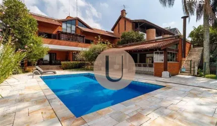 Casa com 4 Suítes e piscina em Aldeia da Serra!