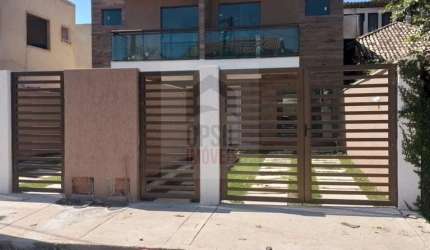 Casa para Venda em Niterói, itaipú, 3 dormitórios, 1 suíte, 3 banheiros, 2 vagas