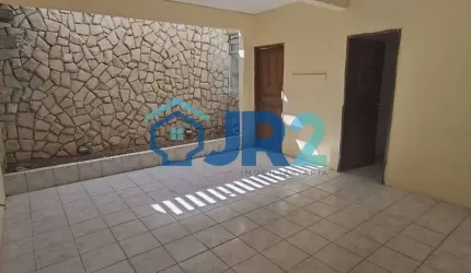 Casa Exclusiva na Rua Lopes de Carvalho – Madalena