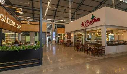 Salas comerciais para locação no Mercadão Municipal de Maringá.