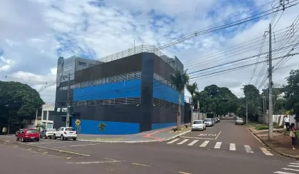 Prédio comercial - Zona 08
