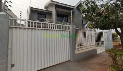 Lindo sobrado á venda na Rua Rubi, 1384 no Jardim Santa Helena.
