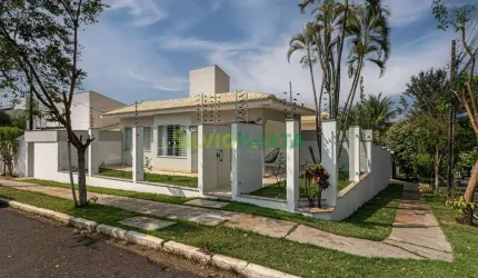 Anúncio de Venda: Sobrado em Jardim Laodiceia com 295,46m² de área construida