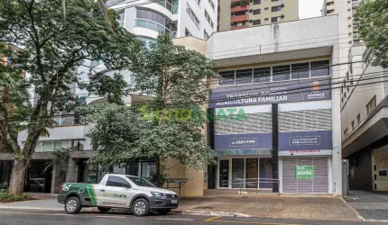 EXCELENTE SALA COMERCIAL COM MAIS DE 600,00 M² PARA LOCAR NO CENTRO DA CIDADE.
