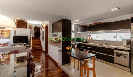 Sobrado à venda por R$ 1.210.000,00 no Parque da Gávea, em Maringá-PR.