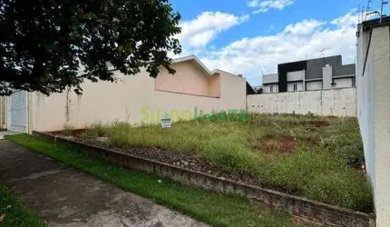 Terreno à venda no Jardim Itália por R$ 500.000,00
