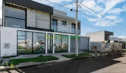 Sobrado de alto padrão à venda por R$ 2.700.000,00 no Jardim Munique, Maringá