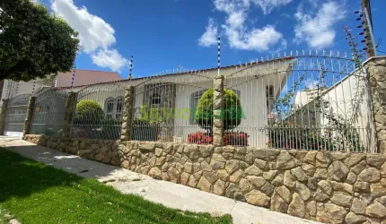 Casa Térrea no Jardim Oásis à Venda!