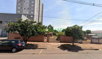 Terreno com 1.993,5 m² à venda por R$ 2.500.000,00 em Maringá-PR