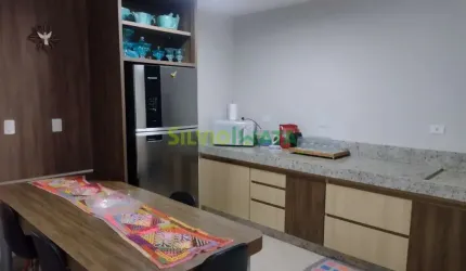 Sobrado à Venda  Jd. Cidade Monções, Maringá