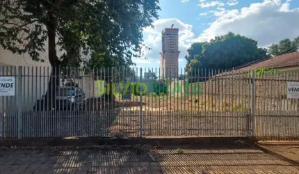 Terreno amplo à venda  em ótima localização na Zona 07!