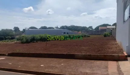 Terreno com 2.307,5 m² à venda por R$ 4.000.000,00 em Maringá-PR